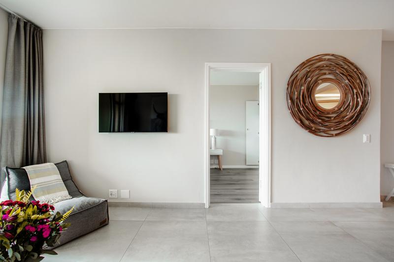 To Let 2 Bedroom Property for Rent in Dolphin Beach Western Cape